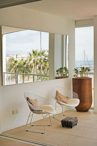 Capvespre/ port/standing/ sea vies/ garage;