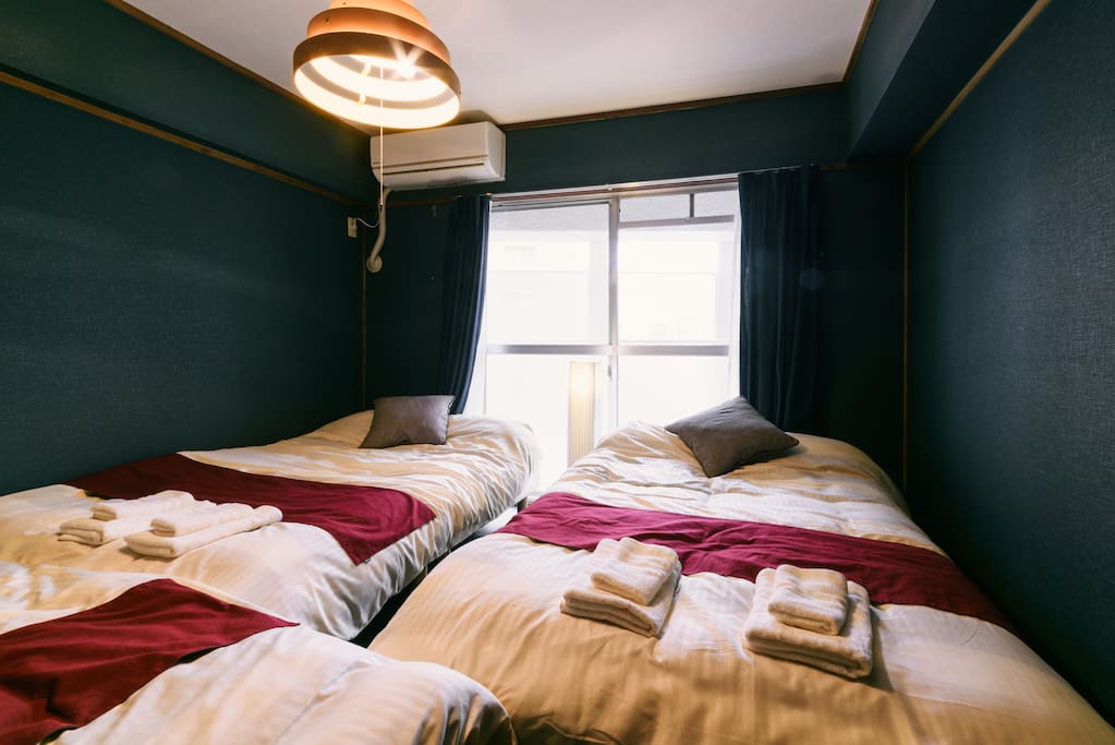 4 Semi Double Beds