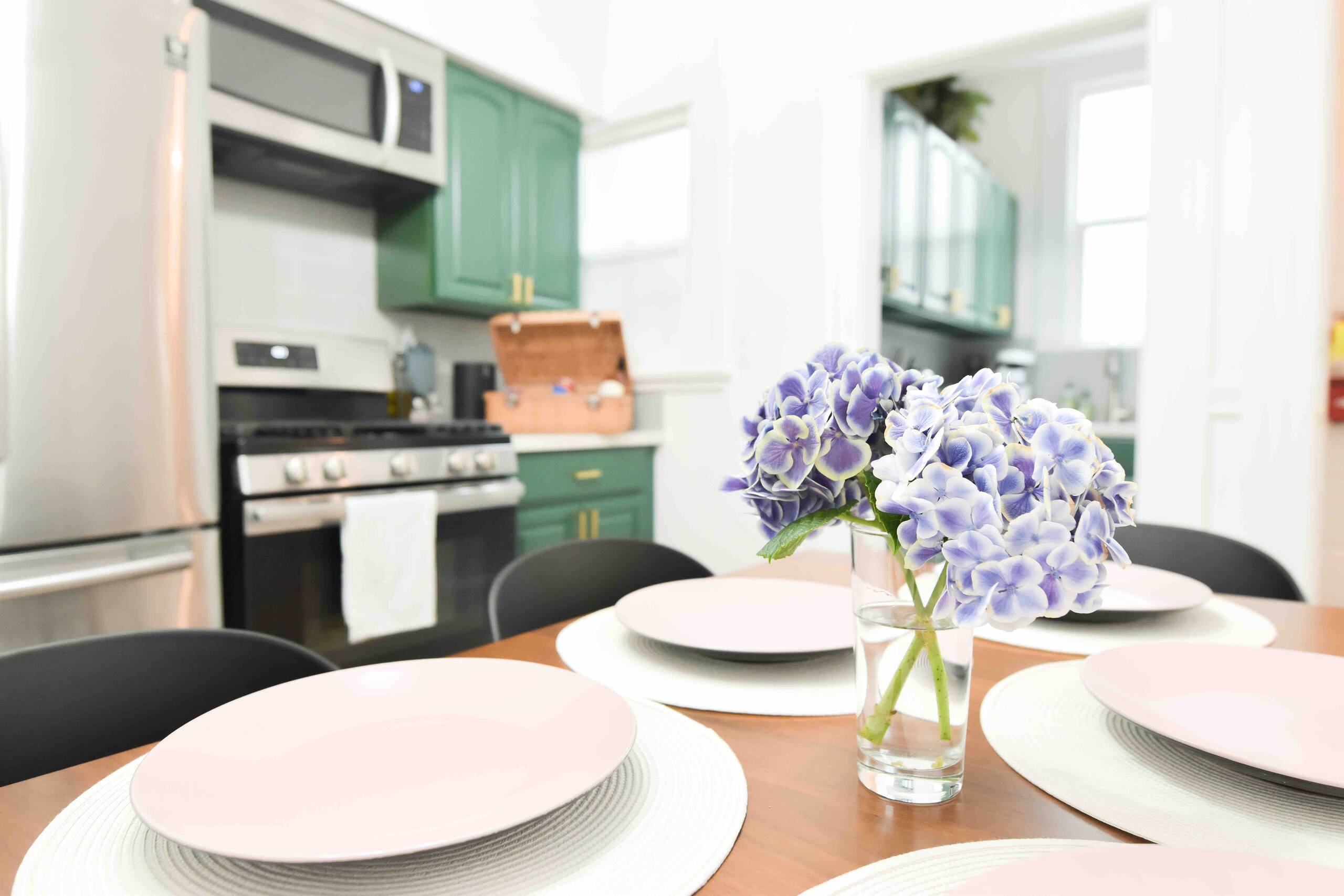 Condo in San Francisco · ★4.92 · 3 bedrooms · 5 beds · 1 bath - Image 9
