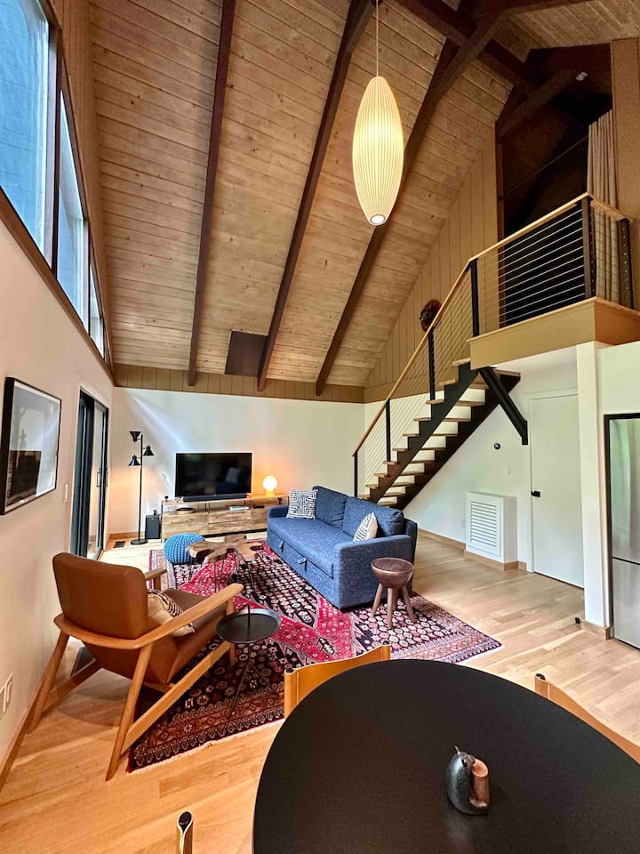 Asheville Mod Cabin
Mountains - 10 Min To Downtown - Asheville, NC