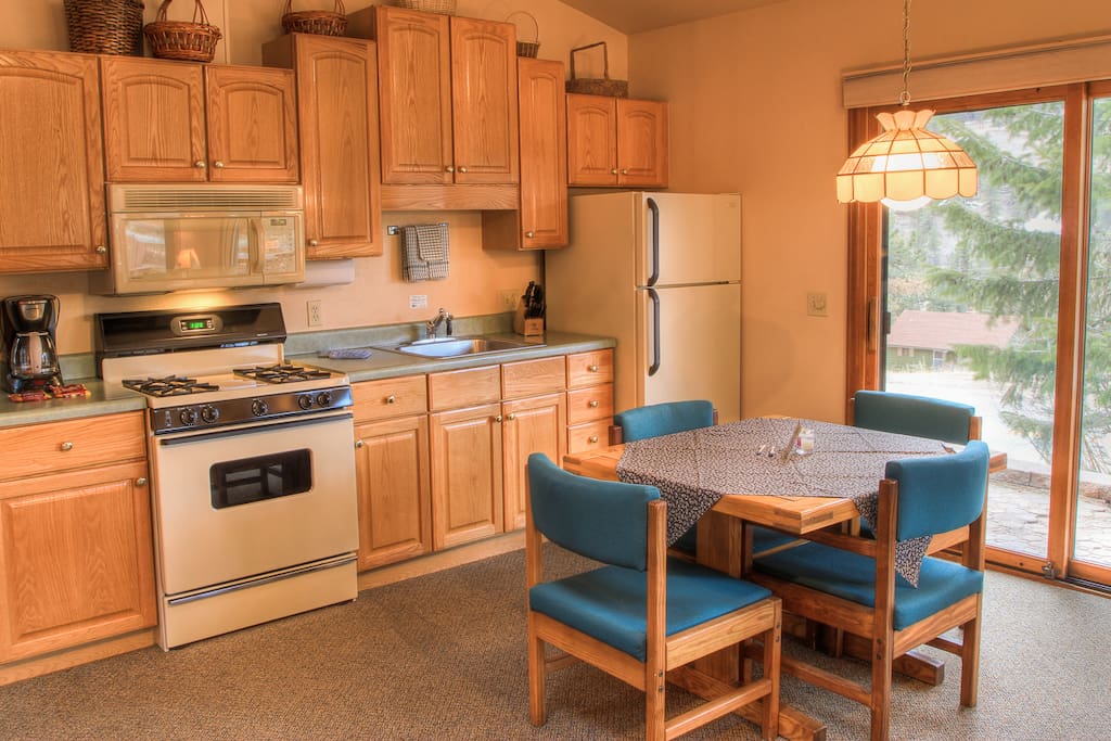 Fully equipped kitchen.