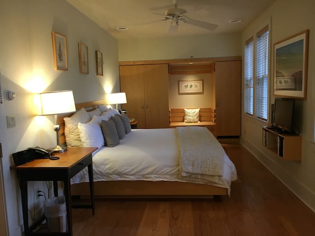 Inn at The Garrison - Room 203