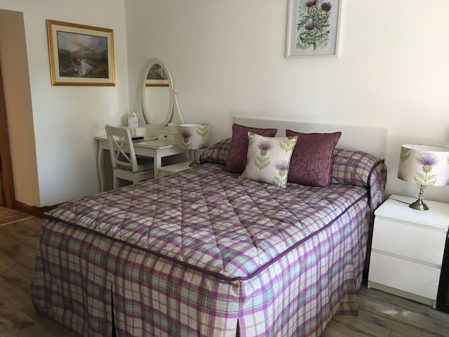 Alderdale, Luss
Room 2
Double Room en-suite