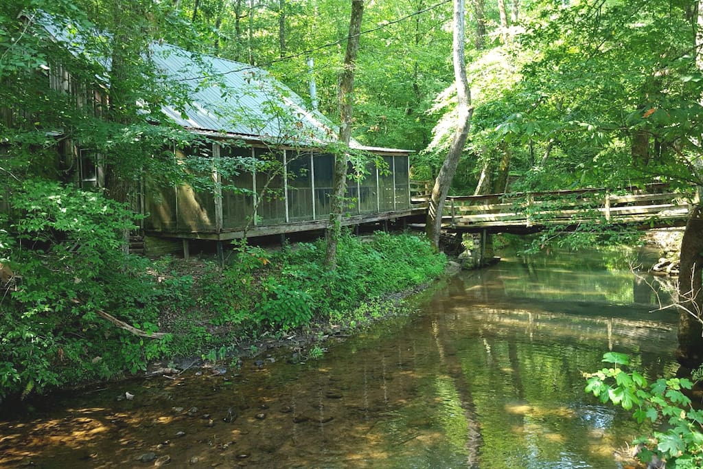 Cabin on Creek Cabins for Rent in Grant, Alabama, United States