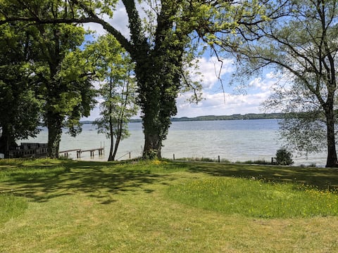 Holiday apartment on Ammersee with exclusive lake access