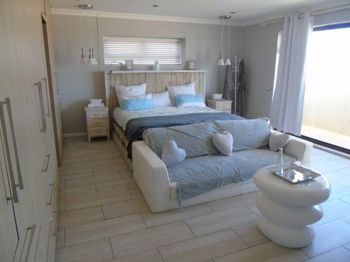 ชั้น 1 - ห้องมาสเตอร์สวีท