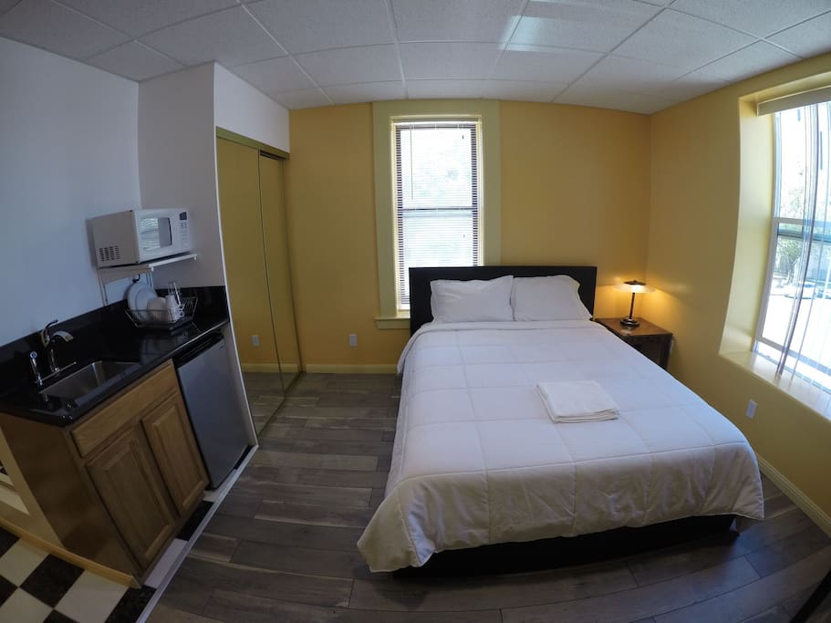 queen size bed