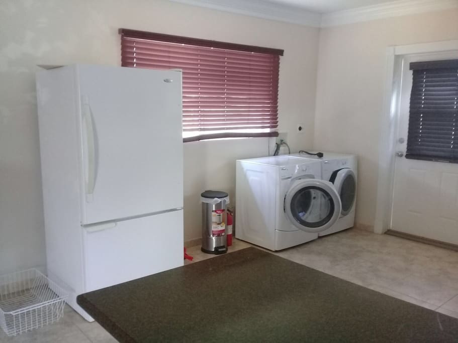 Fridge, washer & dryer