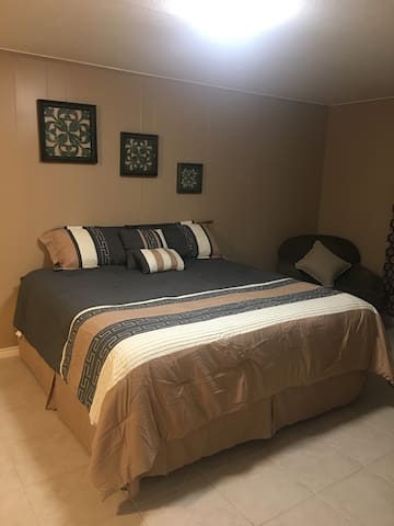 Spacious Room in Rockport Home