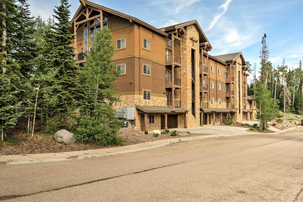 This Brian Head condo is perfectly situated for outdoor recreation.