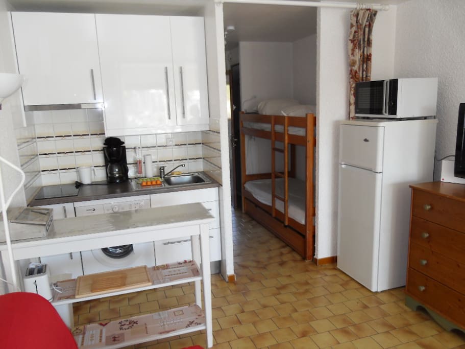 cuisine et couchage en cabine