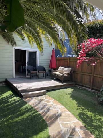 Home on the sunny hill gallery image 2