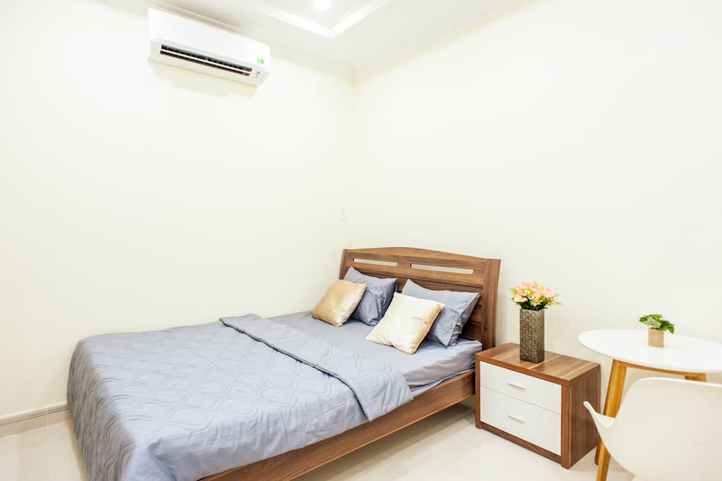 New Studio #102, Kitchen - Floor 1, center of D10