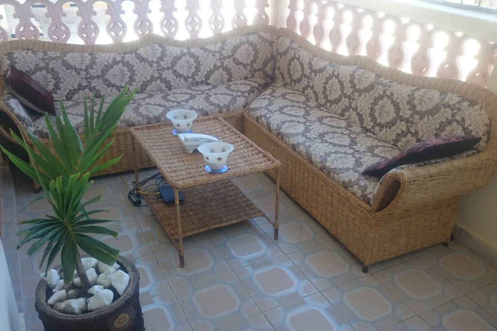 Coffee Lounge