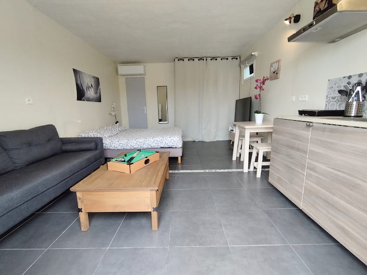 Superbe Studio En Rez De Villa à 10min Des Plages - Juan-les-Pins