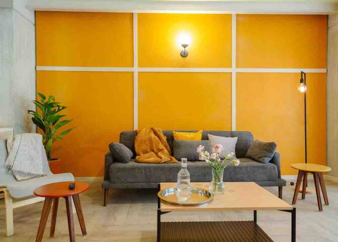 Discover Roma | 2BR | Balcony gallery image 2