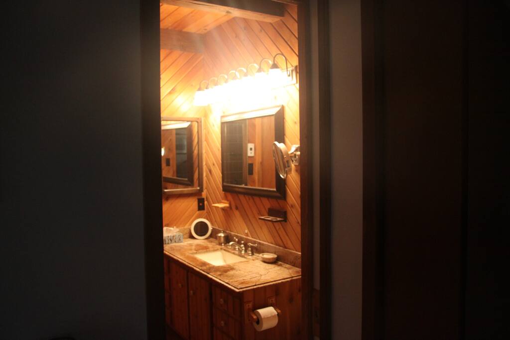 MASTER BATHROOM WITH SHOWER STALL