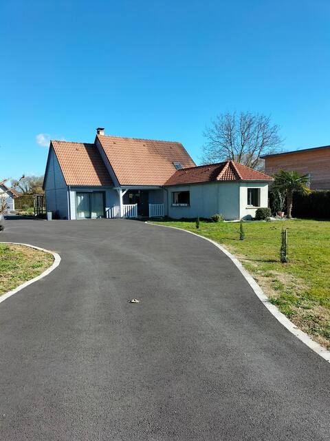 House near circuit 24 h