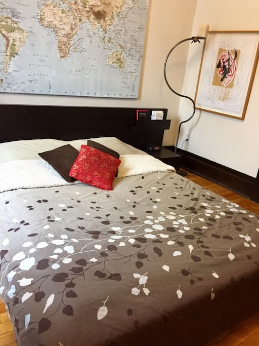 Chambre lit queen