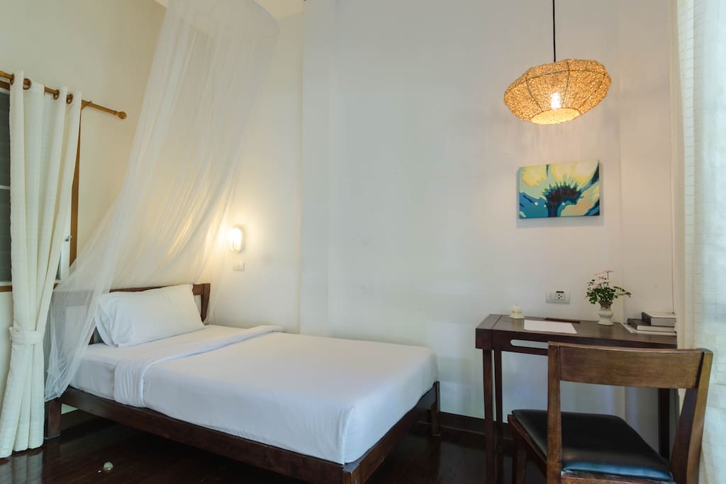 Single Bed in Dormitory with share bathroom (2 Adults)