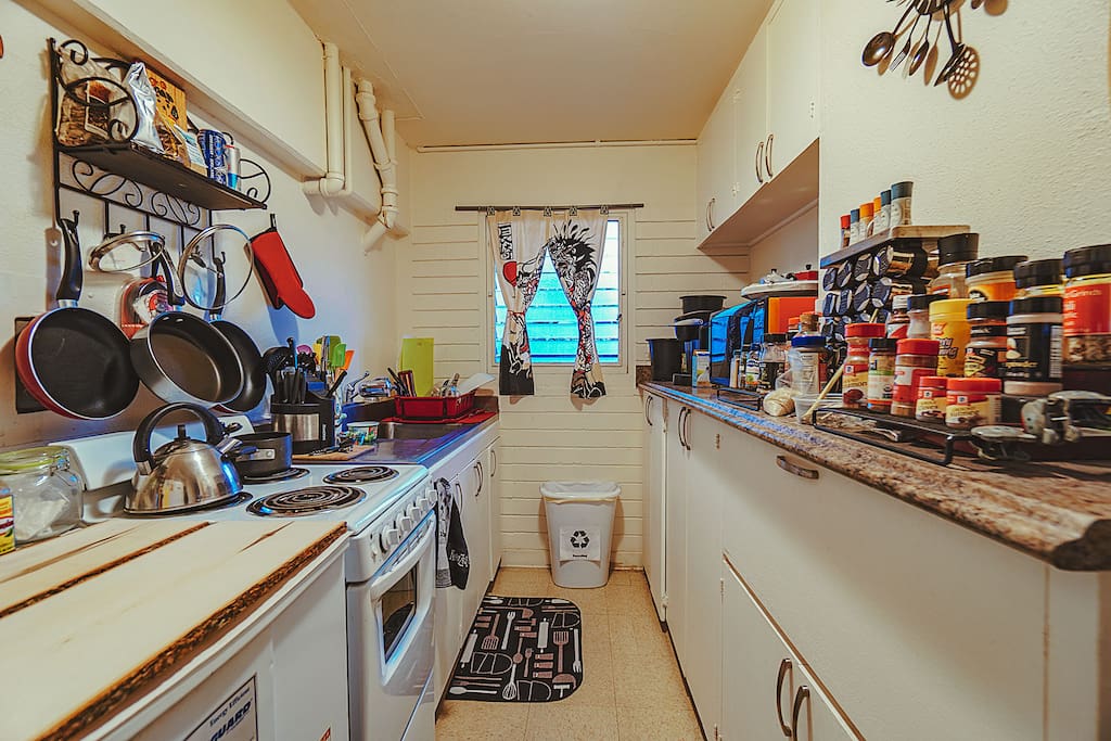 Rental includes full kitchen
