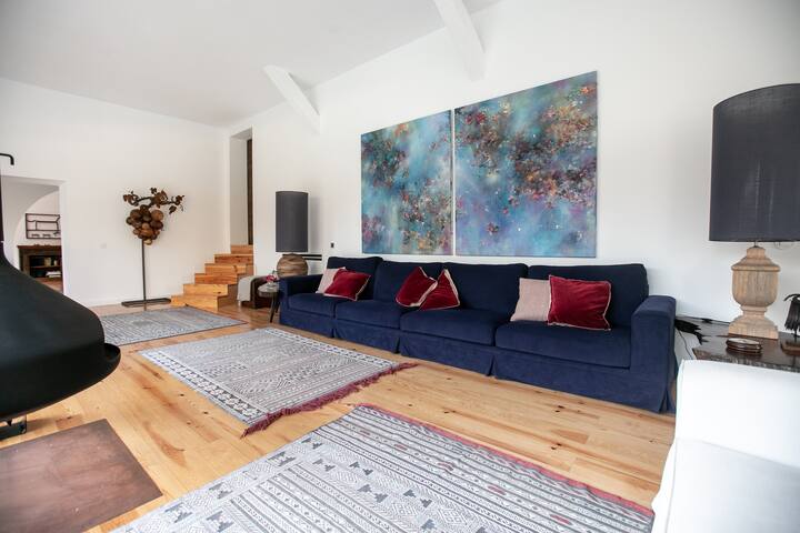 Magical Villa with pool and 5 bedrooms gallery image 5