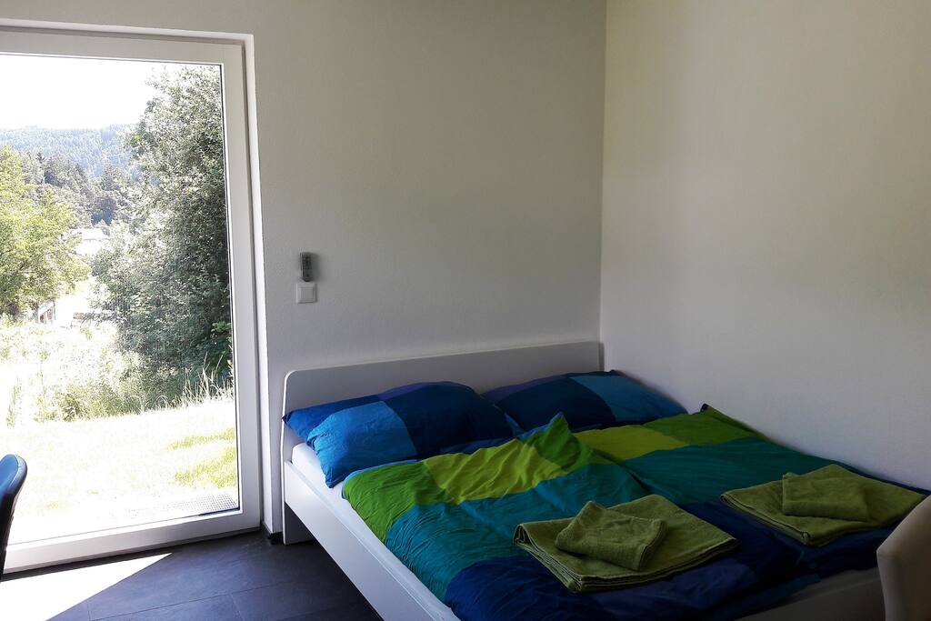 Schlafzimmer / Arbeitszimmer