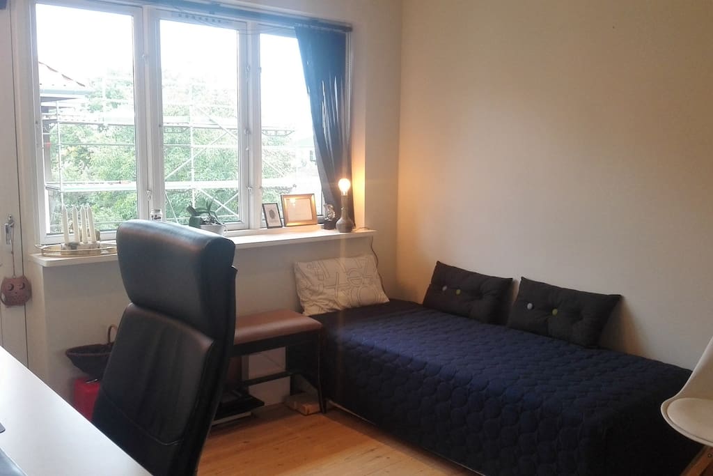 Office/Guestroom - Kontor/Gæsteværelse