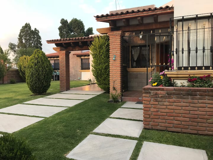 Residencial Haciendas de Tequisquiapanのバケーションレンタルと宿泊先 Querétaro, メキシコ