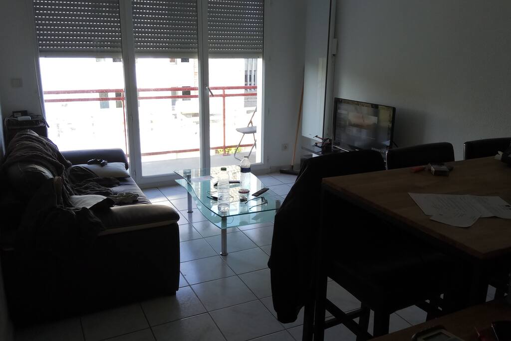 Salon avec balcon