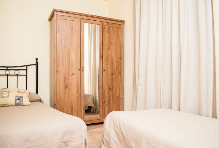 Pensión La Montoreña managed Airbnb listing 2