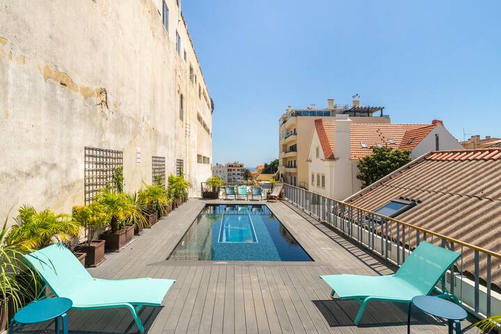 Chalet Estoril – Middle Floor gallery image 2