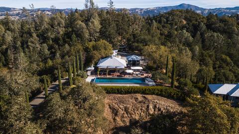 Adruni Vineyard, a getaway with amazing views.