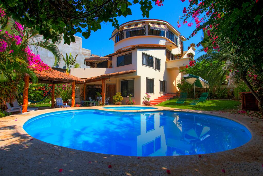 Casa Lily morning light