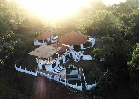 Infinity Pool Boutique Villa on The Point Break