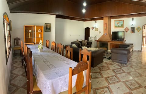Popular Airbnb listing: Canto dos Canários - Farm in Piracaia, near S.P. in Piracaia