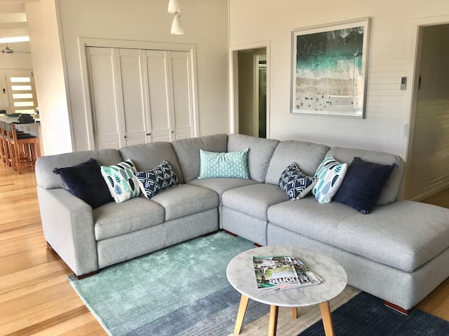 Number 10 gallery image 3