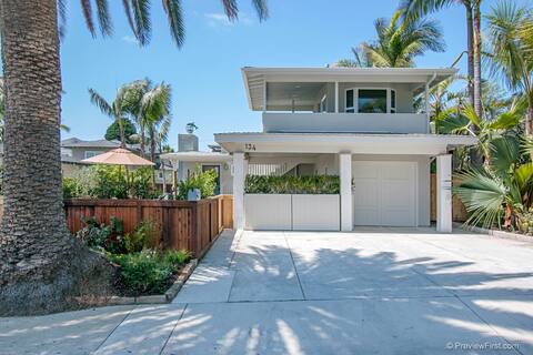 OceanView! FantasticLocation! Walk to All! Hot tub