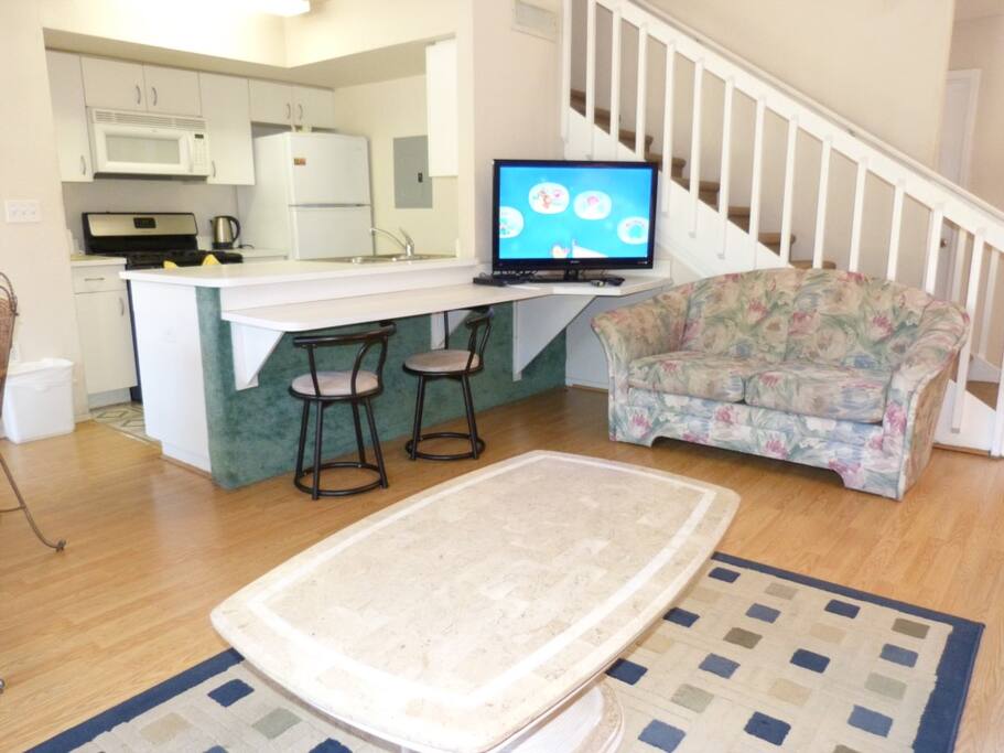 Dining Table, Furniture, Table, Couch, Oven