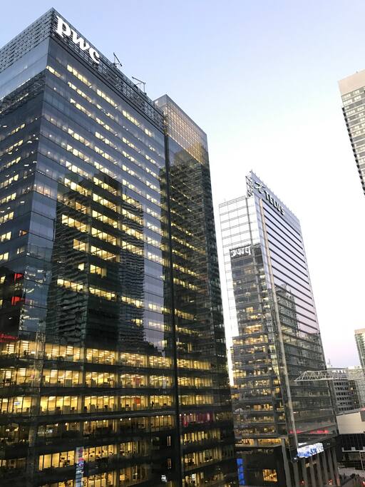 Heart of Downtown Toronto, the centre of the Financial District and Entertainment District