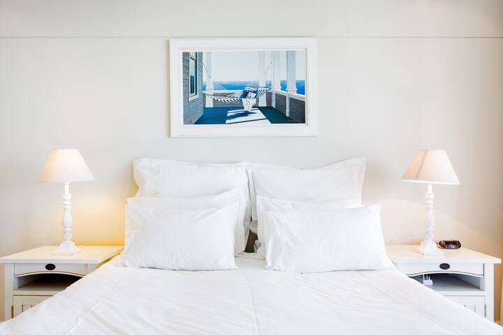 Harbour View Cottage with Enclosed Porch, Kalk Bay gallery image 4