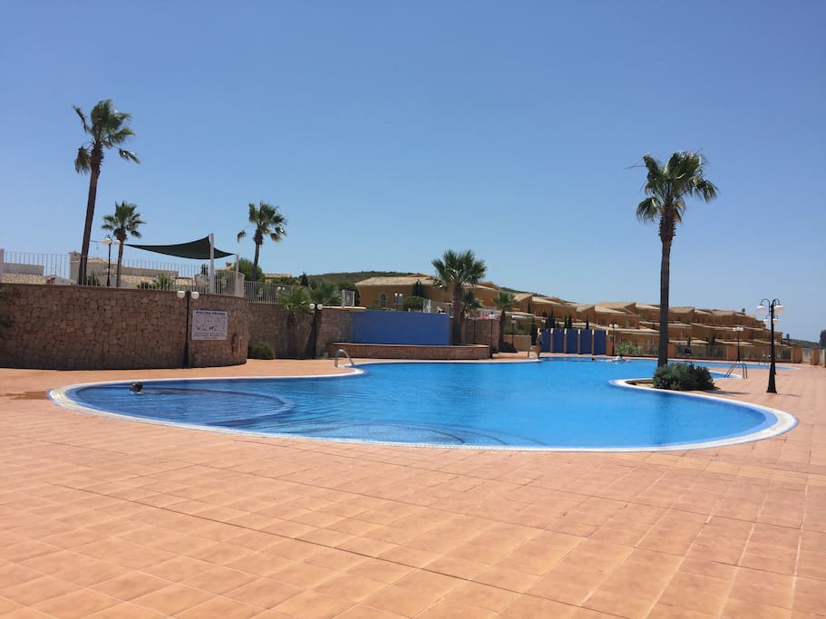 Swimming pool