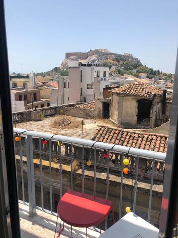 Bright, modern with Acropolis view gallery image 3