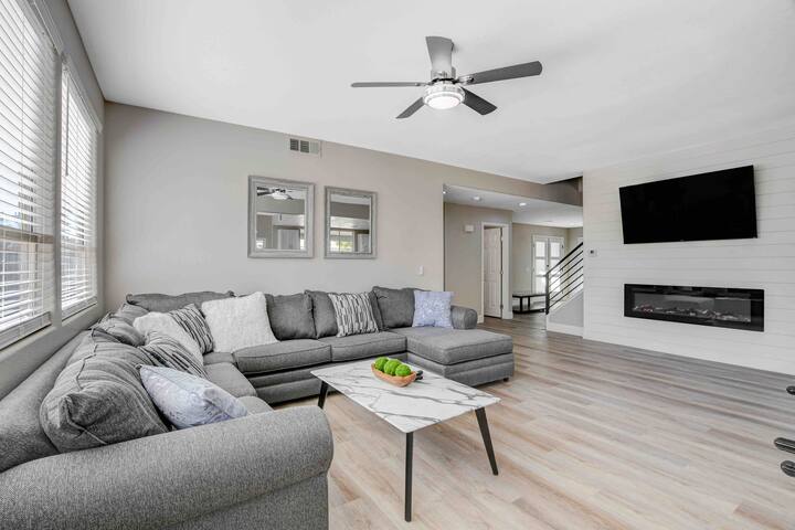 Brand new remodel! gallery image 3