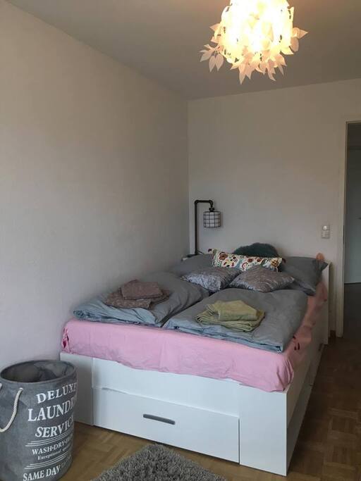 Doppelzimmer Bett - Double Bed