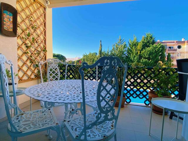 Ambassadors Flat w/ SEA VIEW Pool & Parking gallery image 5