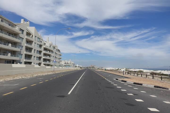 Ground Floor Seaview gallery image 4