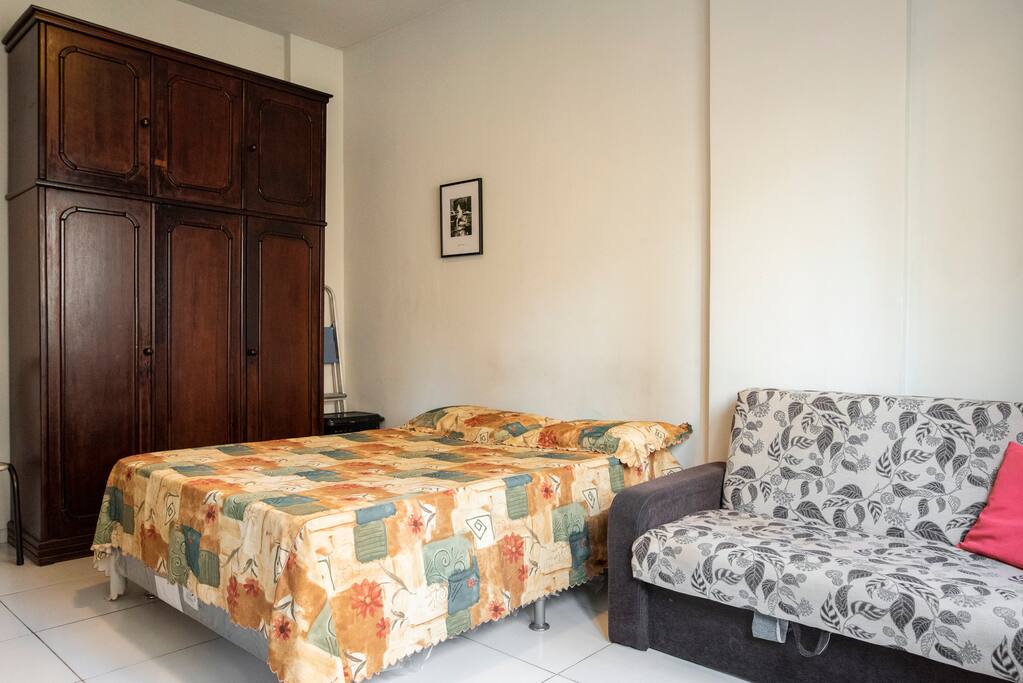 Bedroom overview