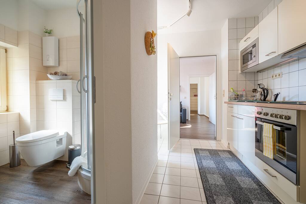 Blick vom Eingang in die Wohnung.