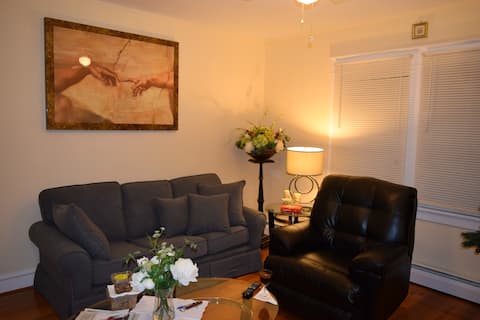 Newly Reno near Lake Wallanpaupack -Indoor Balcony